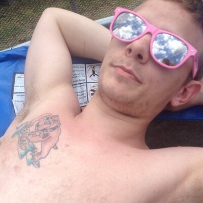 Profile Picture of Steve Hitchens (@SteveH1989) on Twitter