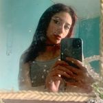 Profile Picture of in love with my boyfriend (@mesmerizedthesimpleminded) on Instagram