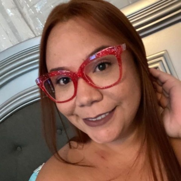Profile Picture of Maria Loubriel (@marialoubriel) on Poshmark