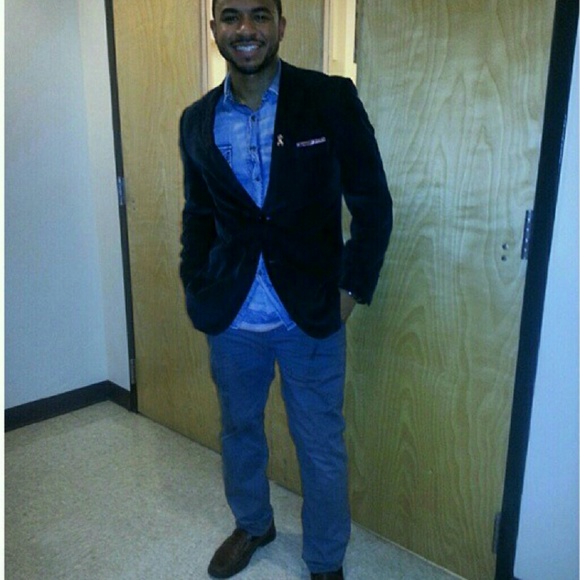 Profile Picture of Danny Colon (@fettywap94) on Poshmark