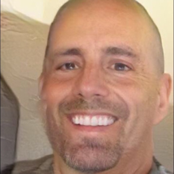 Profile Picture of Frank Laratta (@frankiel2) on Poshmark