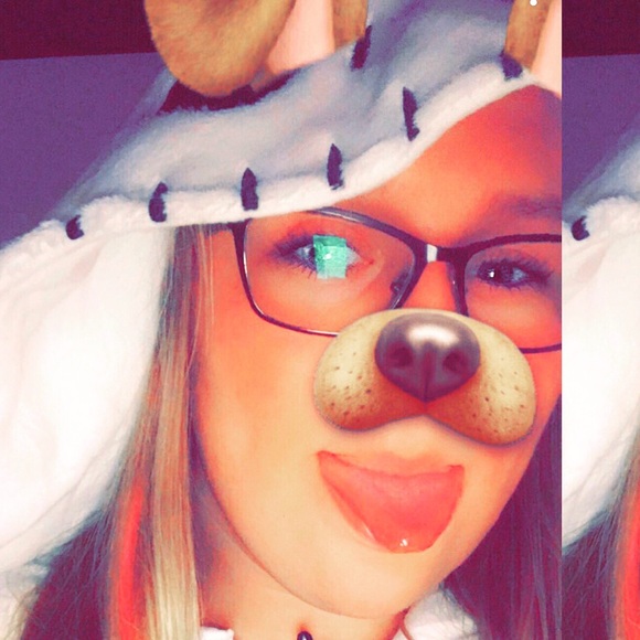 Profile Picture of Jillian Mcmahon (@jilly4502) on Poshmark