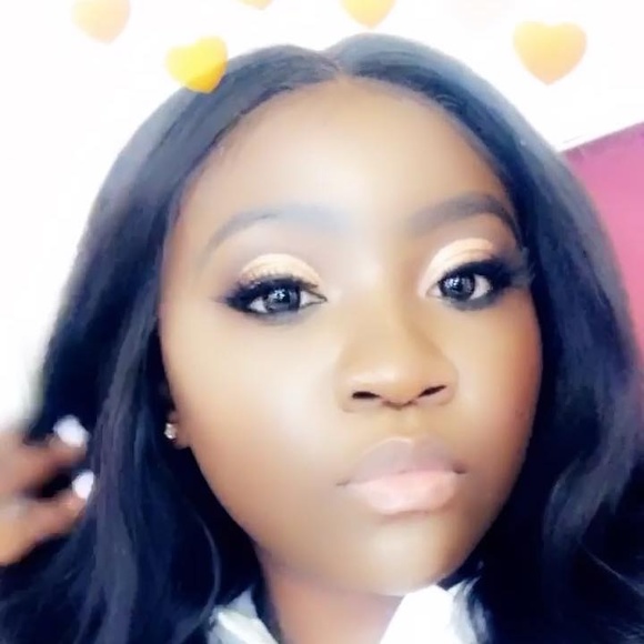 Love Falonne - Poshmark Profile Picture of Love Falonne (@lovefalonne) on Poshmark