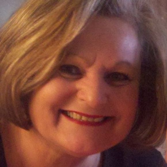 Profile Picture of Linda Hayes (@fostertomany) on Poshmark