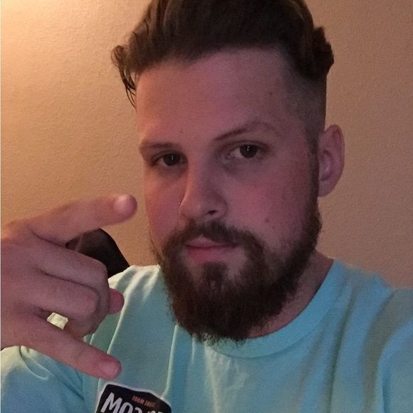 Profile Picture of Trevor Koechig (@trevork35) on Poshmark