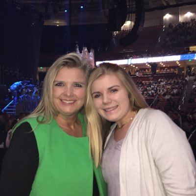 Profile Picture of Terri Wheeler Hawkins (@TerriWheelerHa1) on Twitter