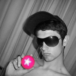 Profile Picture of James Summers (@nifftynini) on Myspace