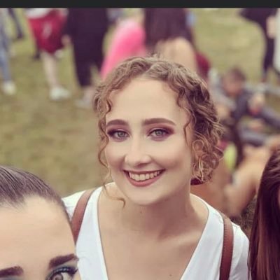 Profile Picture of Sarah McGee (@Sarah_McGee123) on Twitter