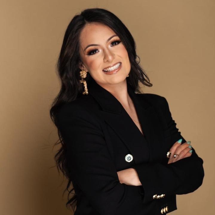 Profile Picture of Georgette Maza (@georgettemaza) on Tiktok