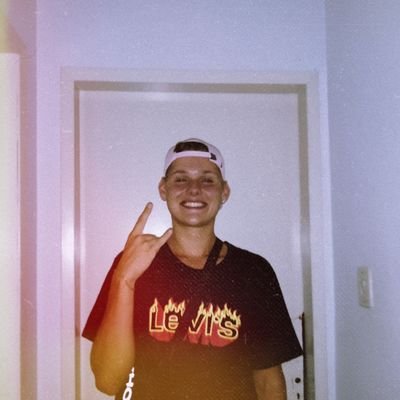 Profile Picture of Guzzi (@Gu_reibnitz) on Twitter