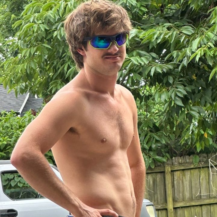 Profile Picture of Thomas (@thomascrowland) on Tiktok