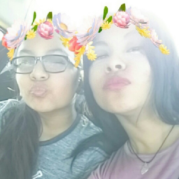 Profile Picture of Dacey Hernandez (@aquida09) on Poshmark