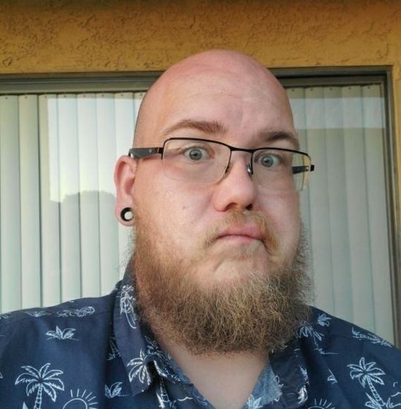 Profile Picture of Jesse Larson (@lunchboxvg) on Poshmark