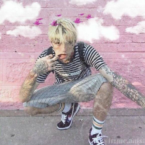 Profile Picture of Zane Aulicino (@zaneaulicino) on Poshmark