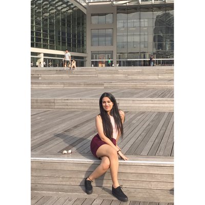 Profile Picture of Niharika Jain (@niharikajain17) on Twitter