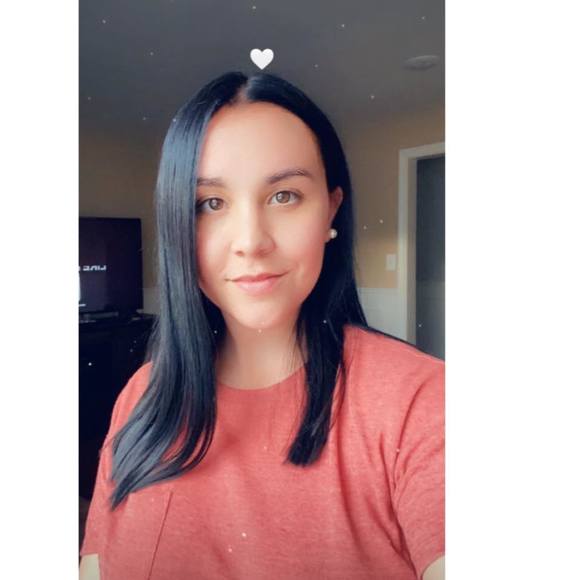 Profile Picture of Danielle Darcy (@dadrienne3) on Poshmark