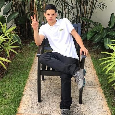 Profile Picture of Car Lin (@CarlMagnata) on Twitter