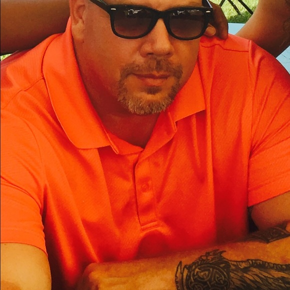 Profile Picture of William Jenkins (@williamjenkins) on Poshmark