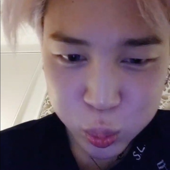 Profile Picture of Chim Chim (@chimmy256) on Poshmark