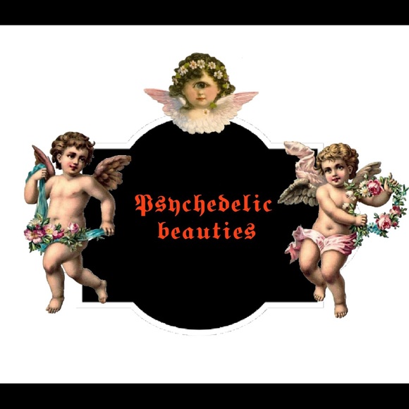 Profile Picture of Angelina Picciotti (@psychedelicbeau) on Poshmark