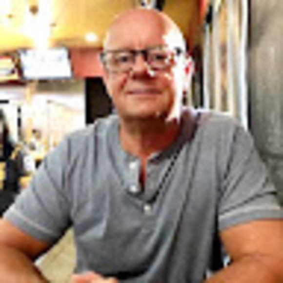 Brian Larsson - Poshmark Profile Picture of Brian Larsson (@wolverine59105) on Poshmark