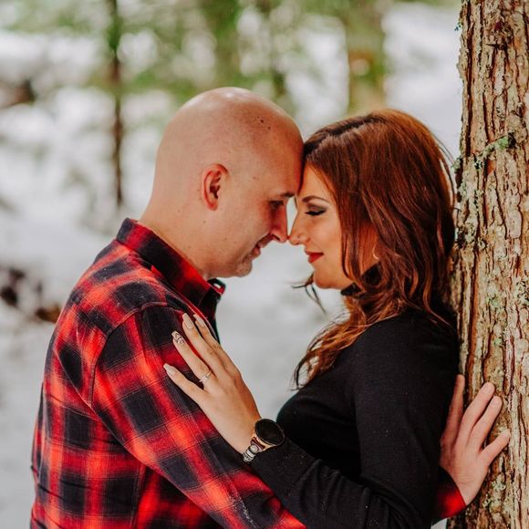 Profile Picture of Alice Baehr (@karinahardin) on Poshmark