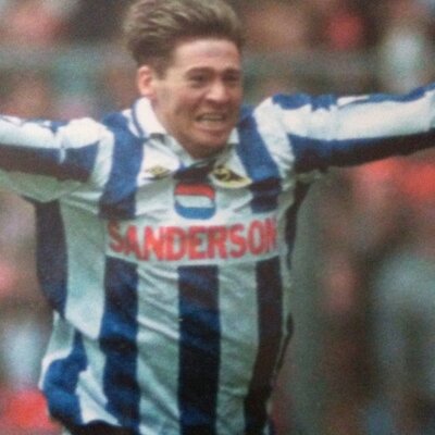 Profile Picture of Tony Hynes (@Y7owls) on Twitter