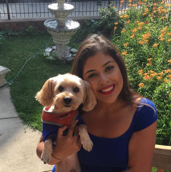 Profile Picture of Ruby Guzman (@rubyguzman159) on Poshmark