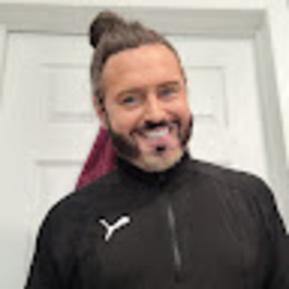 Profile Picture of Steve Leskiw (@eli131321) on Poshmark