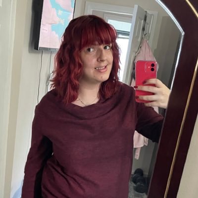 Profile Picture of Sarah-Kate Motley ❤ (@theNUGGET1) on Twitter