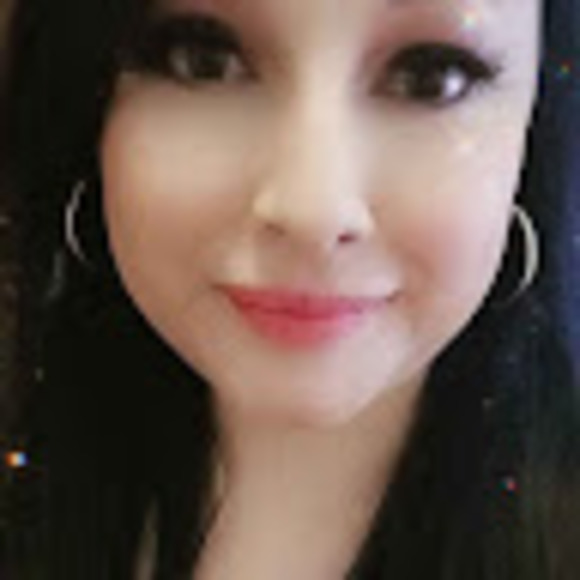 Profile Picture of Barbara Guerrero (@bgguer17) on Poshmark