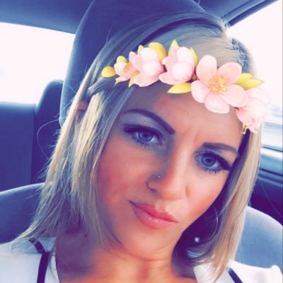 Profile Picture of Lauren Bridge (@LaurenBridge14) on Twitter