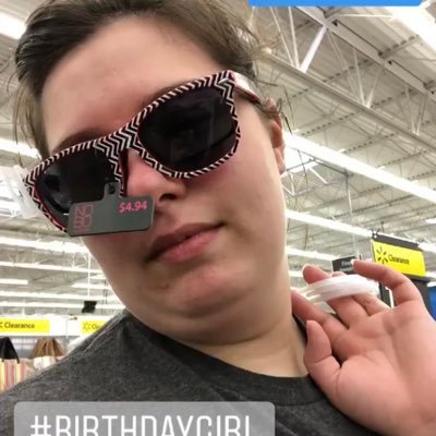 Profile Picture of Marissa Corbit (@greendayz33) on Twitter