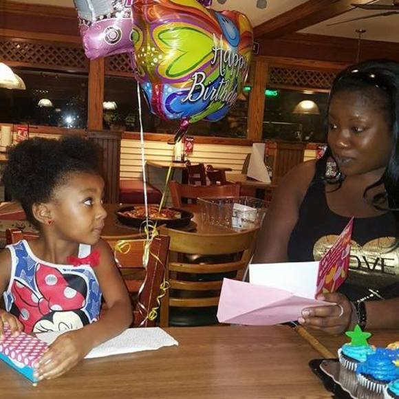 Profile Picture of Rashida Moore (@rahmorae) on Poshmark