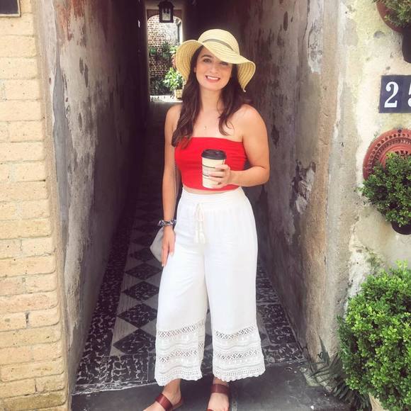 Profile Picture of Kara Conway (@kbc917) on Poshmark