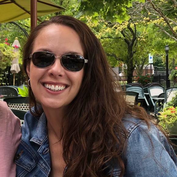 Profile Picture of Regan Jasinski (@raejae629) on Poshmark