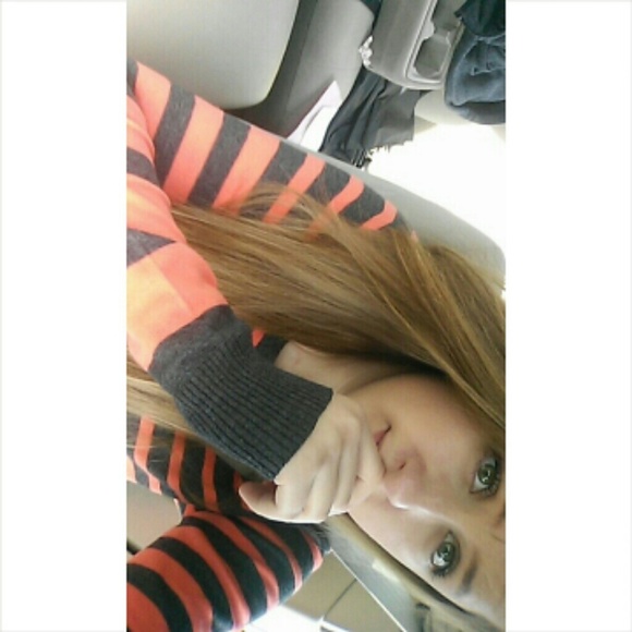 Profile Picture of Haley Stacey (@_haley_stacey_) on Poshmark