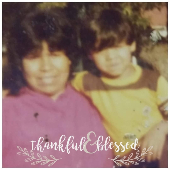 Karen n tony Laureles - Poshmark Profile Picture of Karen n tony Laureles (@karenlaureles) on Poshmark