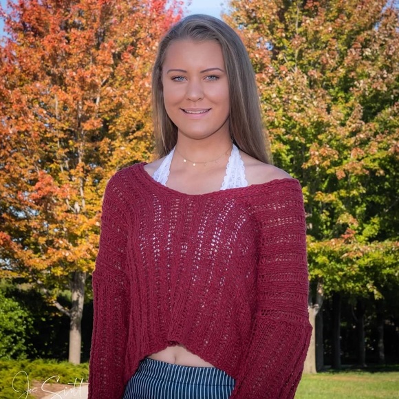 Profile Picture of Tia Marlinghaus (@tiamarlinghaus) on Poshmark