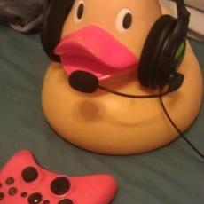 Profile Picture of Lord Giggity Of Goo (@DanByrne87) on Twitter