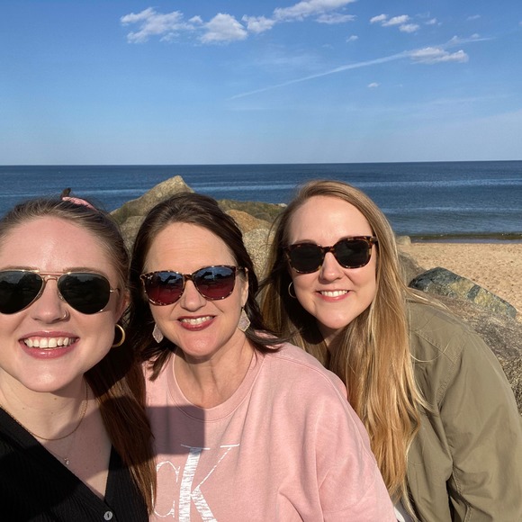 Jayne Starnes - Poshmark Profile Picture of Jayne Starnes (@jaynestarnes) on Poshmark