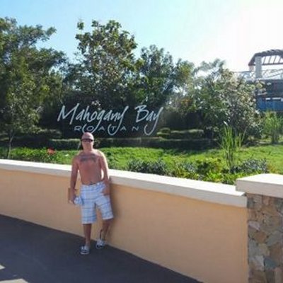 Profile Picture of Travis Emery (@TravisE87) on Twitter