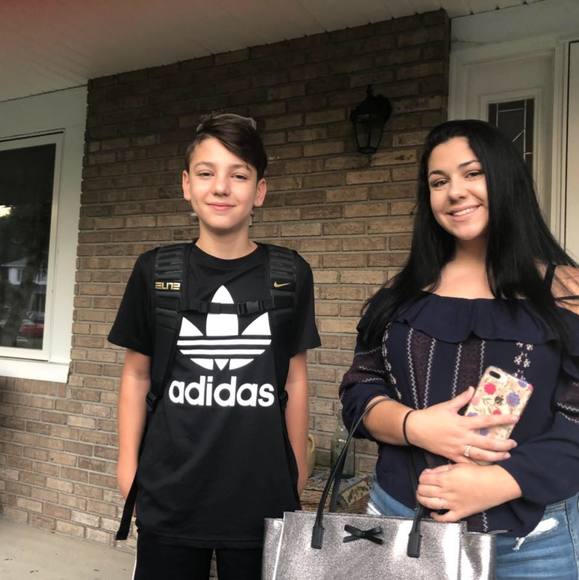 Profile Picture of Kim Oleksiak (@zumbaqueen517) on Poshmark