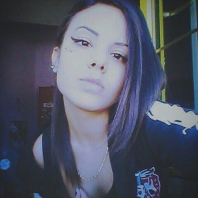 Profile Picture of April Thompson (@aprilthompson88) on Twitter