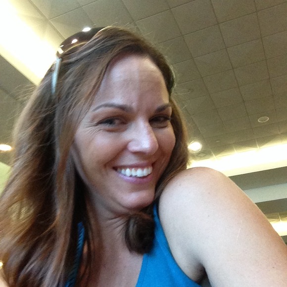 Jen Mccarthy - Poshmark Profile Picture of Jen Mccarthy (@jbs0304) on Poshmark