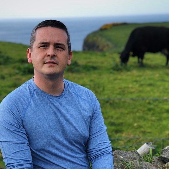 Profile Picture of Ed Hodges (@ebhodges) on Poshmark