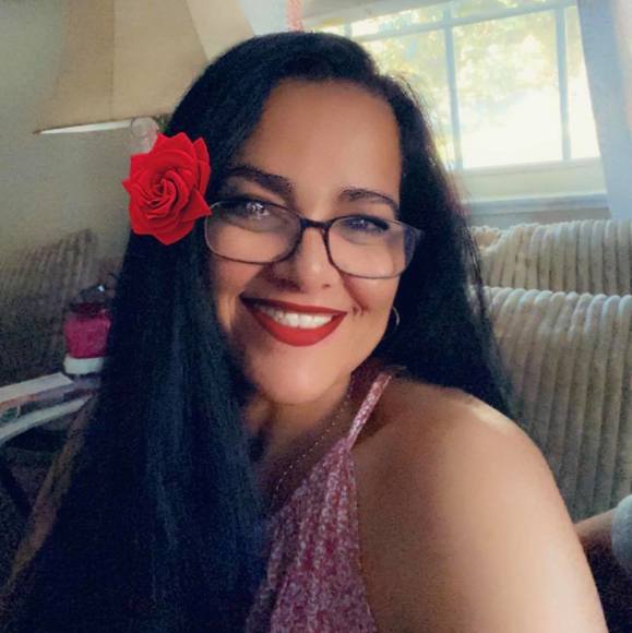 Profile Picture of Lucy Perez (@lucylulv) on Poshmark