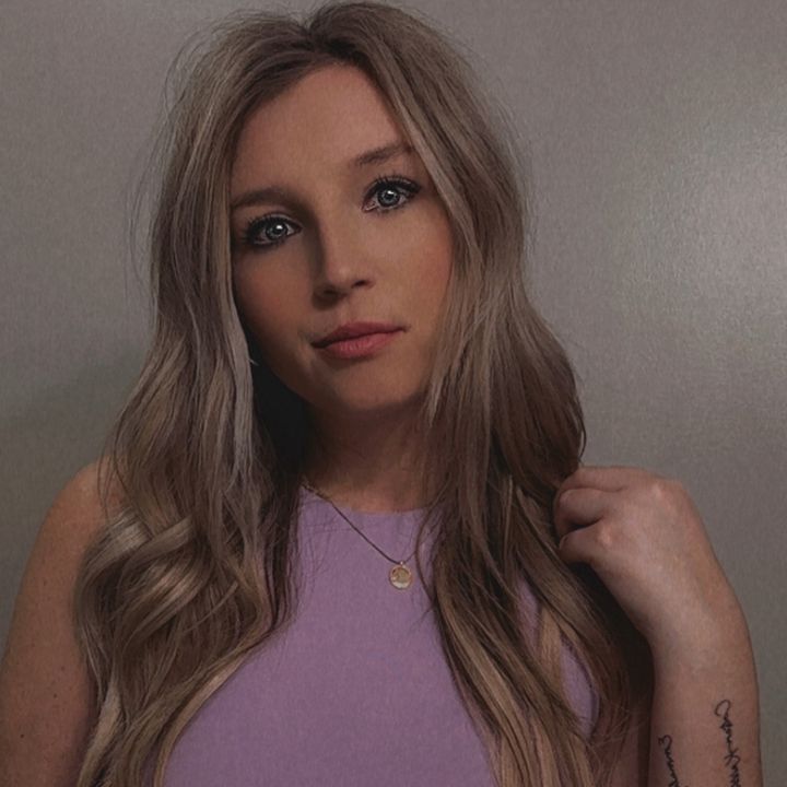 Profile Picture of Jen Pearce (@jennbenn2295) on Tiktok