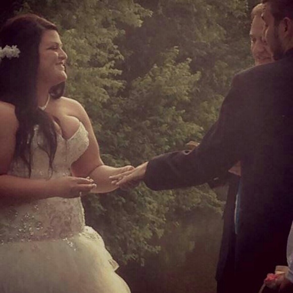 Profile Picture of Crystal Harless (@mscrysclark87) on Poshmark