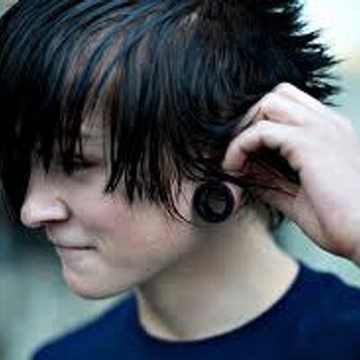 Profile Picture of James.emo (@jamesemo1) on Twitter